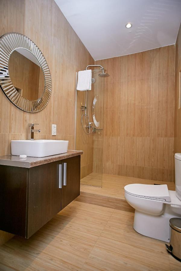 The Cabin Hotel Accra Extérieur photo